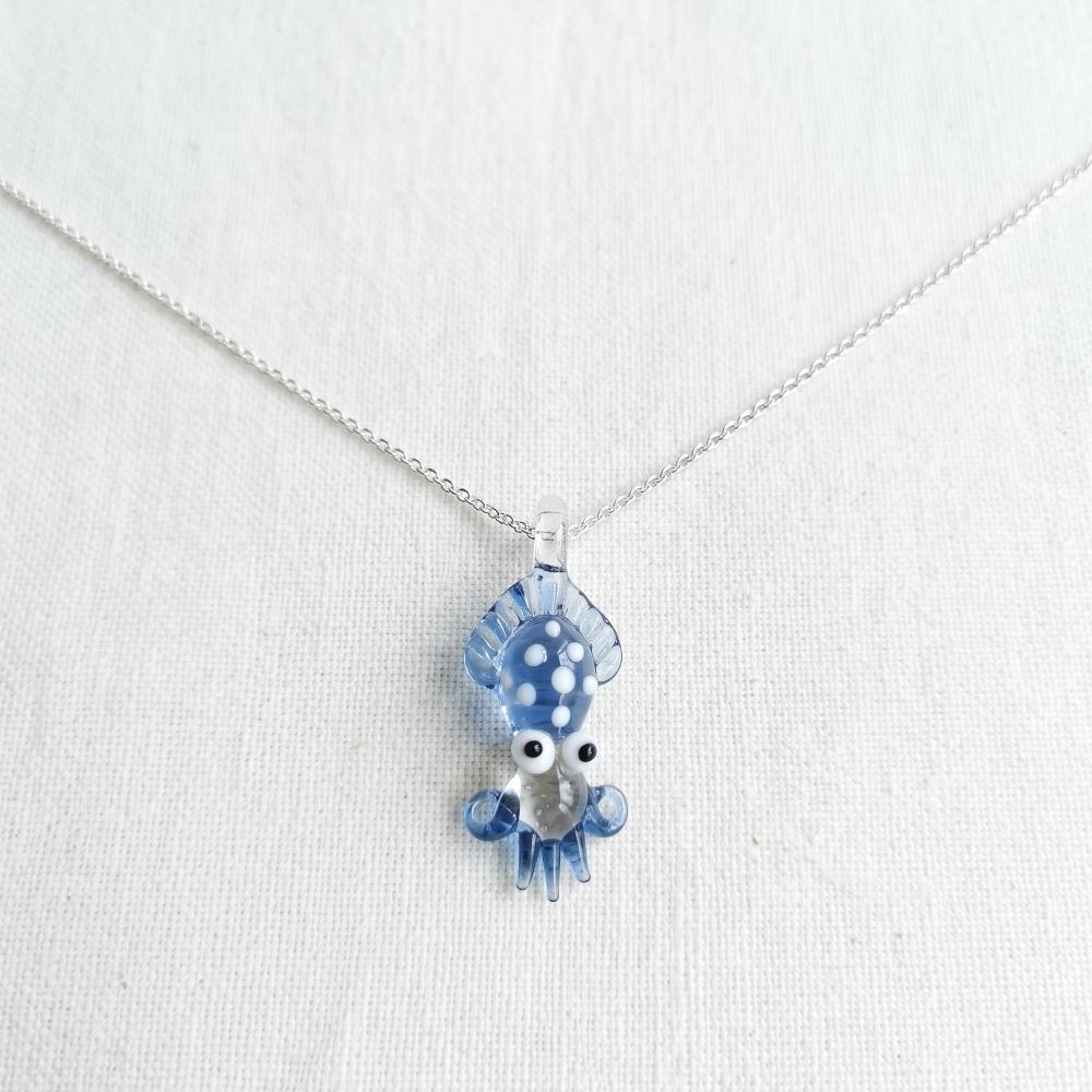 LuminaGlaze Handmade 3D Cuttlefish Crystal Glass Pendant, Premium Ocean-themed Craft. Suitable for DIY necklaces, bracelets, home – product image 6