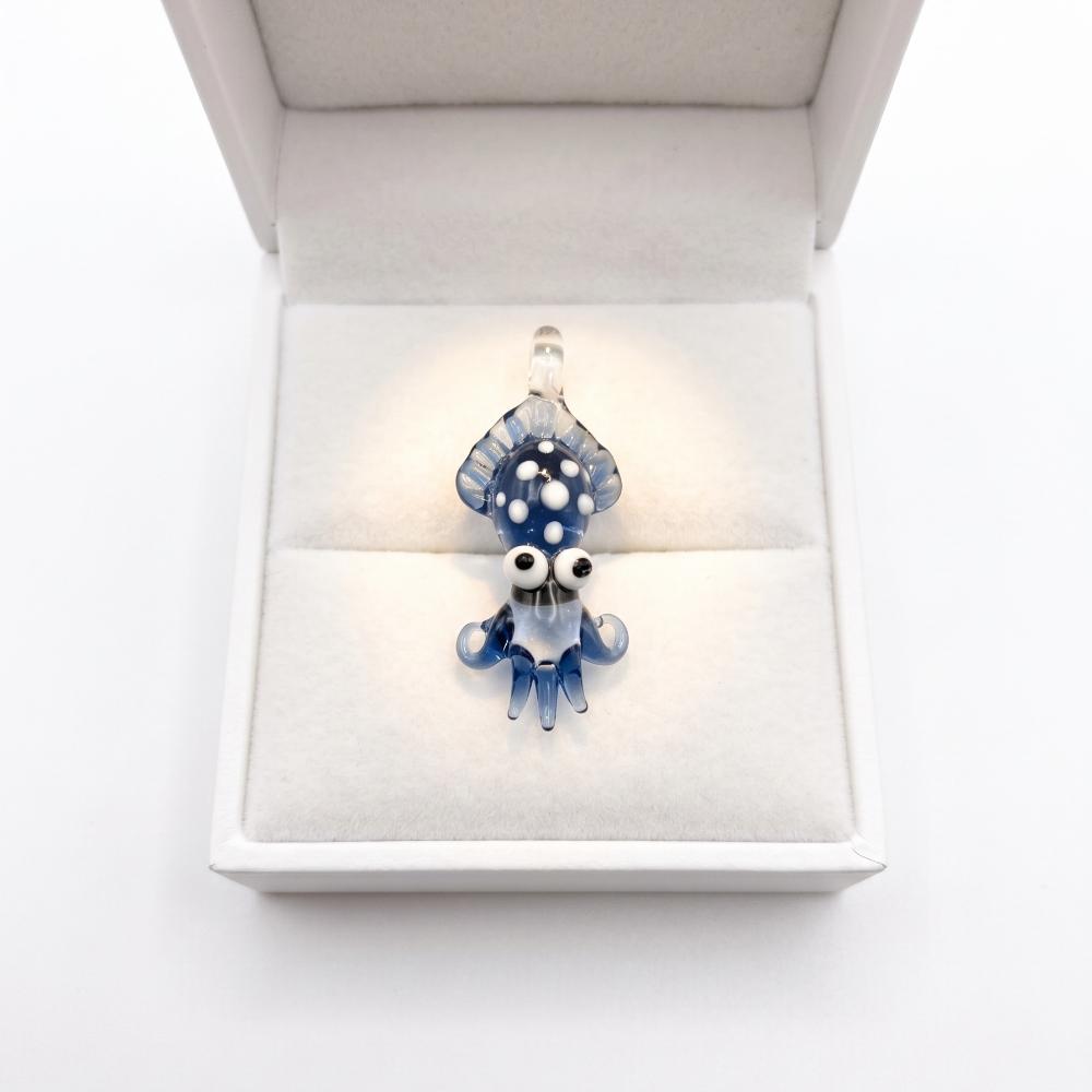 LuminaGlaze Handmade 3D Cuttlefish Crystal Glass Pendant, Premium Ocean-themed Craft. Suitable for DIY necklaces, bracelets, home – product image 7