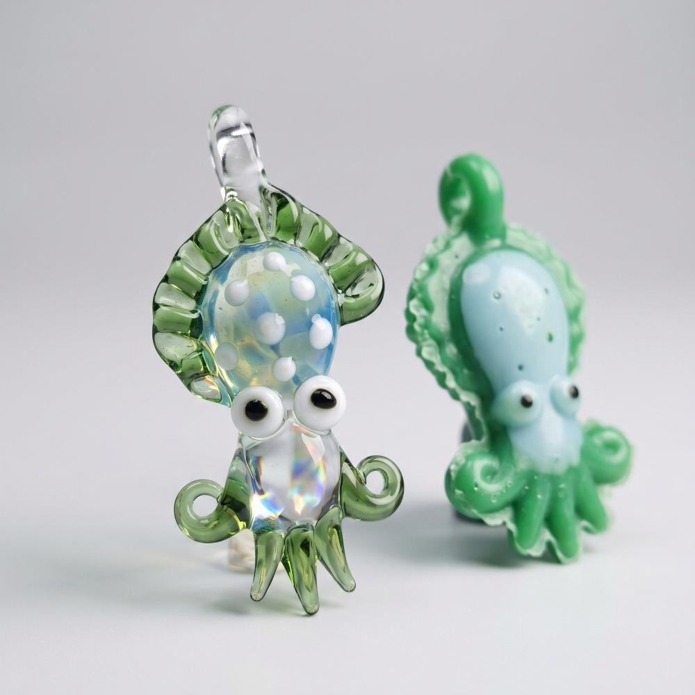 LuminaGlaze Handmade 3D Cuttlefish Crystal Glass Pendant, Luxe Ocean-themed Handicraft, Perfect for DIY Necklaces, Bracelets and – product image 3